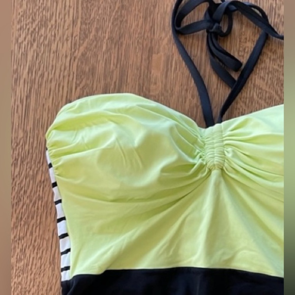 Victoria’s Secret one piece swimsuit. Size XL NWOT